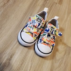 Converse toddler shark shoes